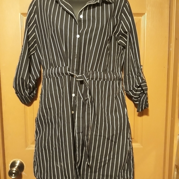 Passport striped Button-down dress size medium - Picture 1 of 2